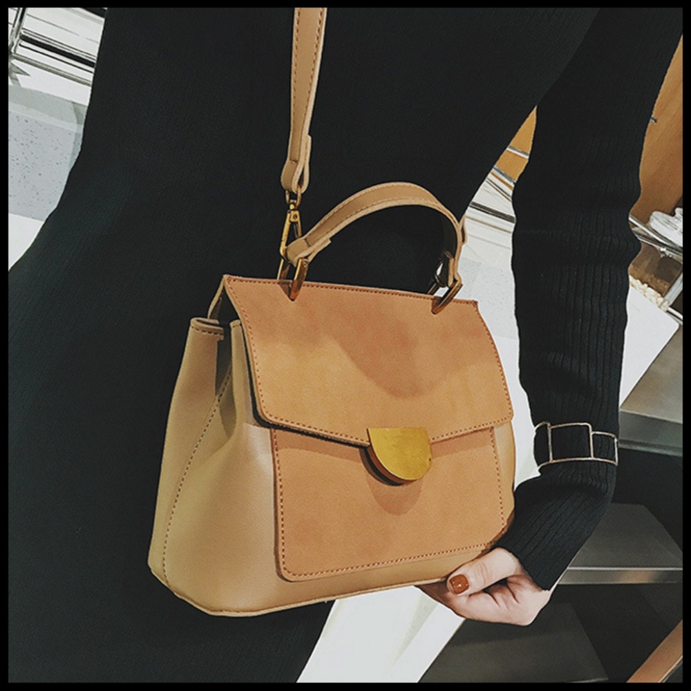 NEW LYON Crossbody - Picture 4 of 8